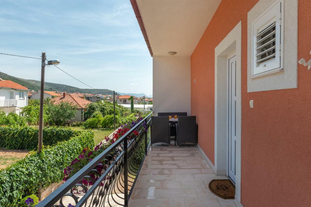 Marinella Apartment Trogir Exterior photo