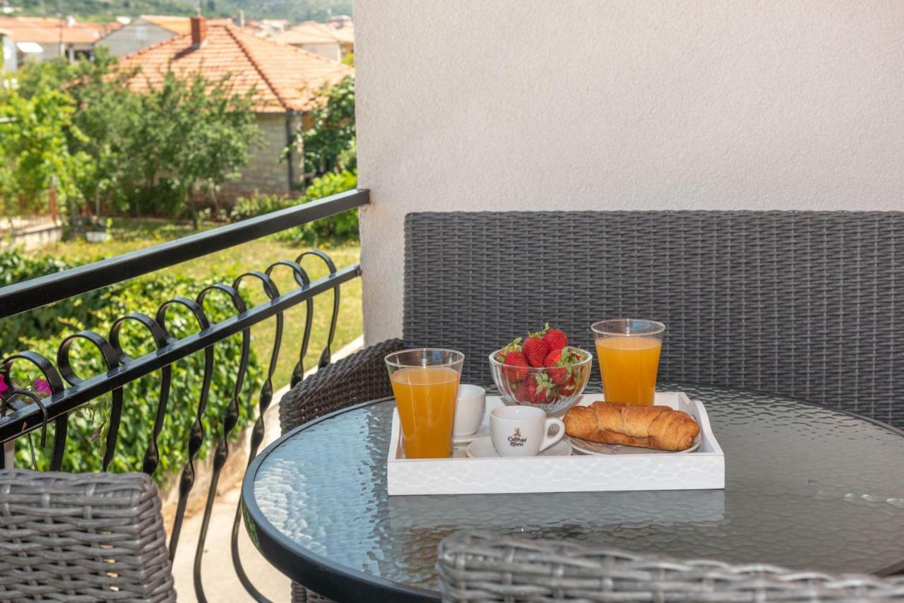 Marinella Apartment Trogir Exterior photo