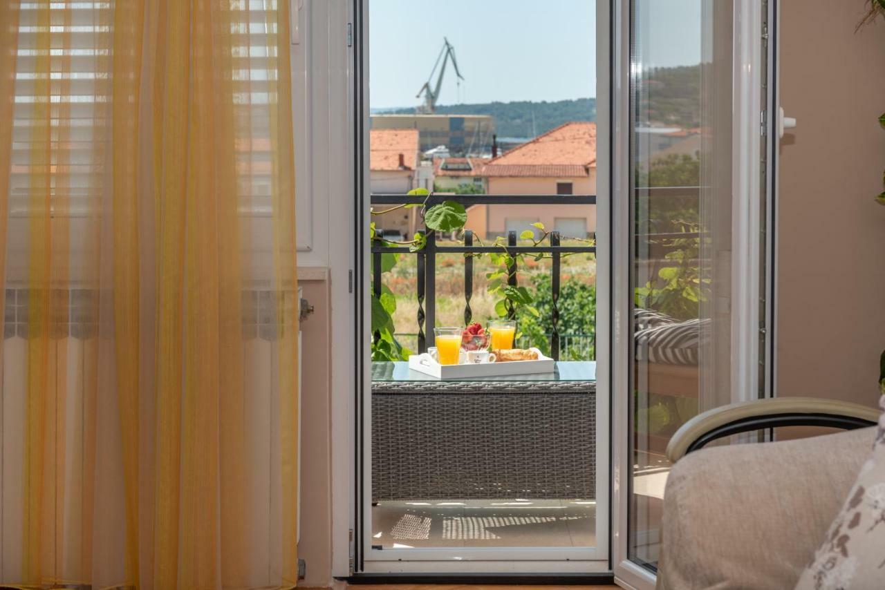 Marinella Apartment Trogir Exterior photo